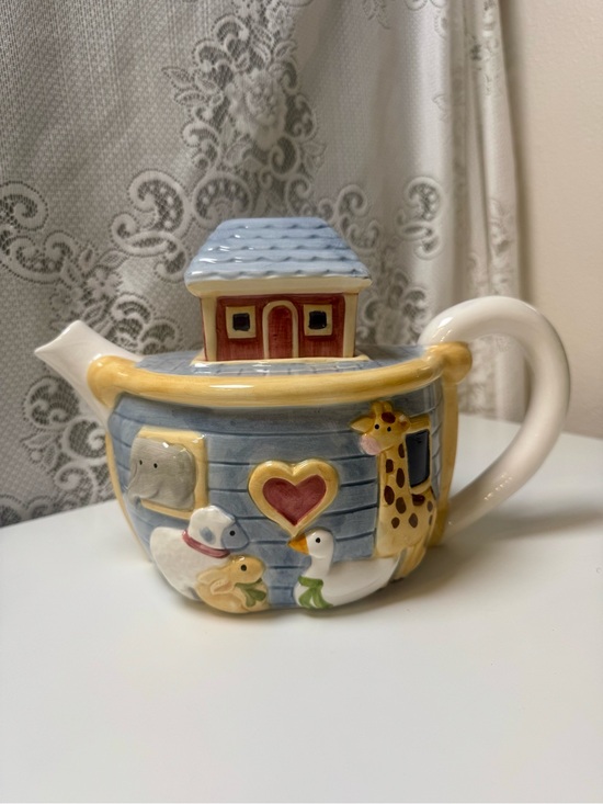 Certified international Other - Vintage Certified International Susan Winget Noah’s Ark Ceramic 3-D Teapot